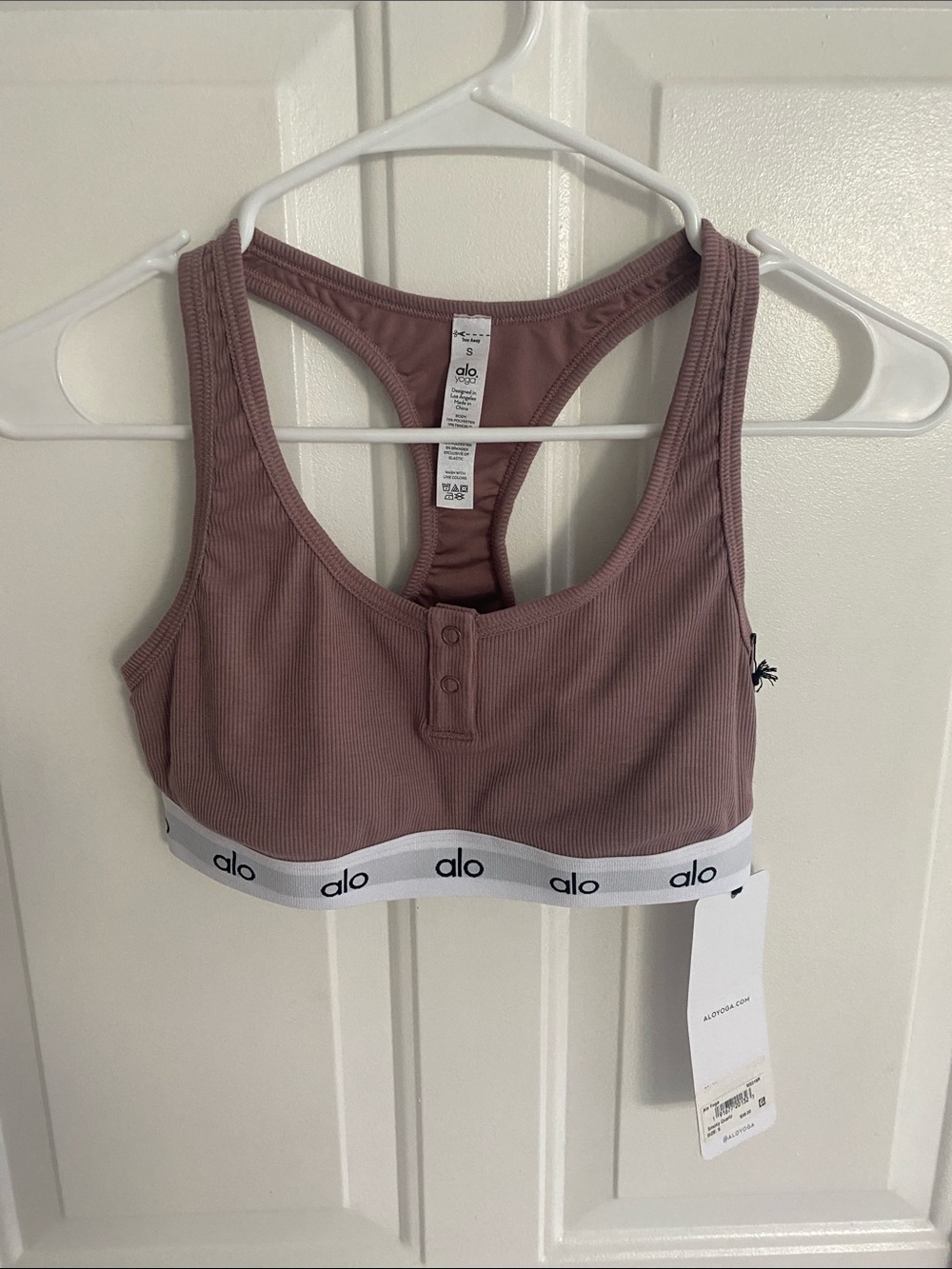 Alo Yoga Ribbed Sports Bra in Smokey Quartz
